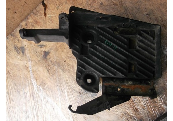 Ящик акумуляторної батареї Renault Scenic, Megane, 99-03, 8200036494, 8200071437